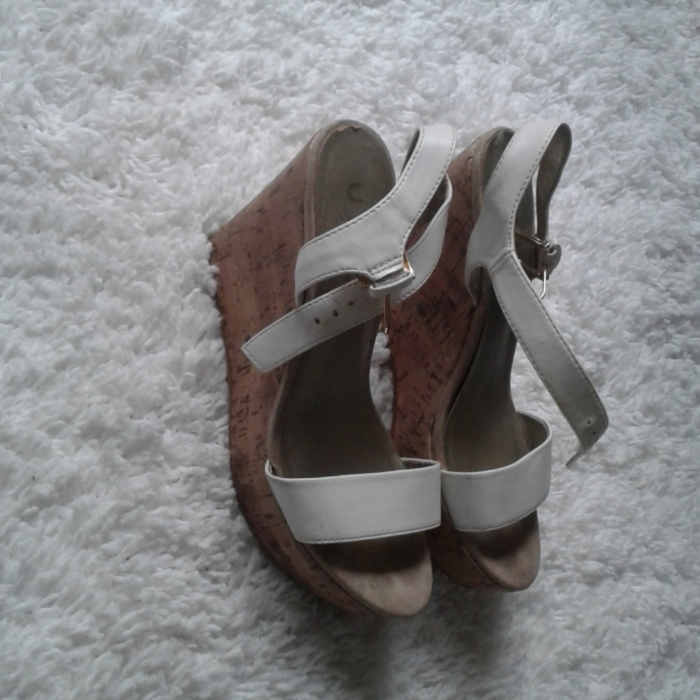 Cork Wedges